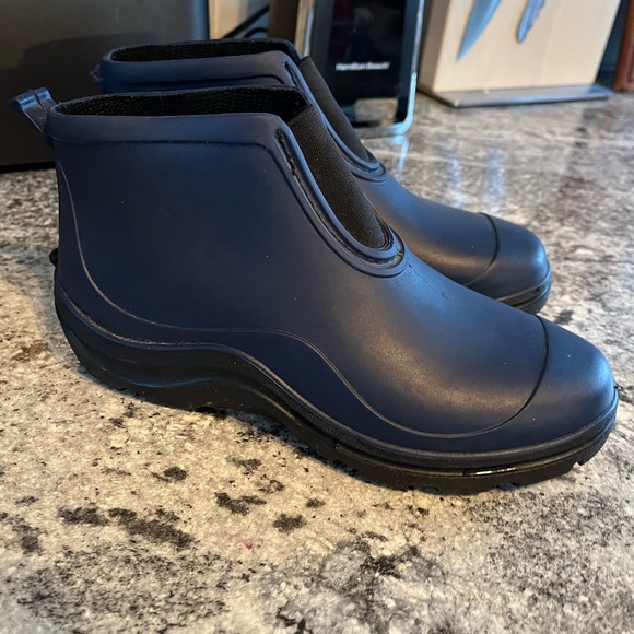 Sloggers Womens Rubber Ankle Gardening Rain Boots Booties Navy Blue US 6/EUR 36 - Picture 2 of 9